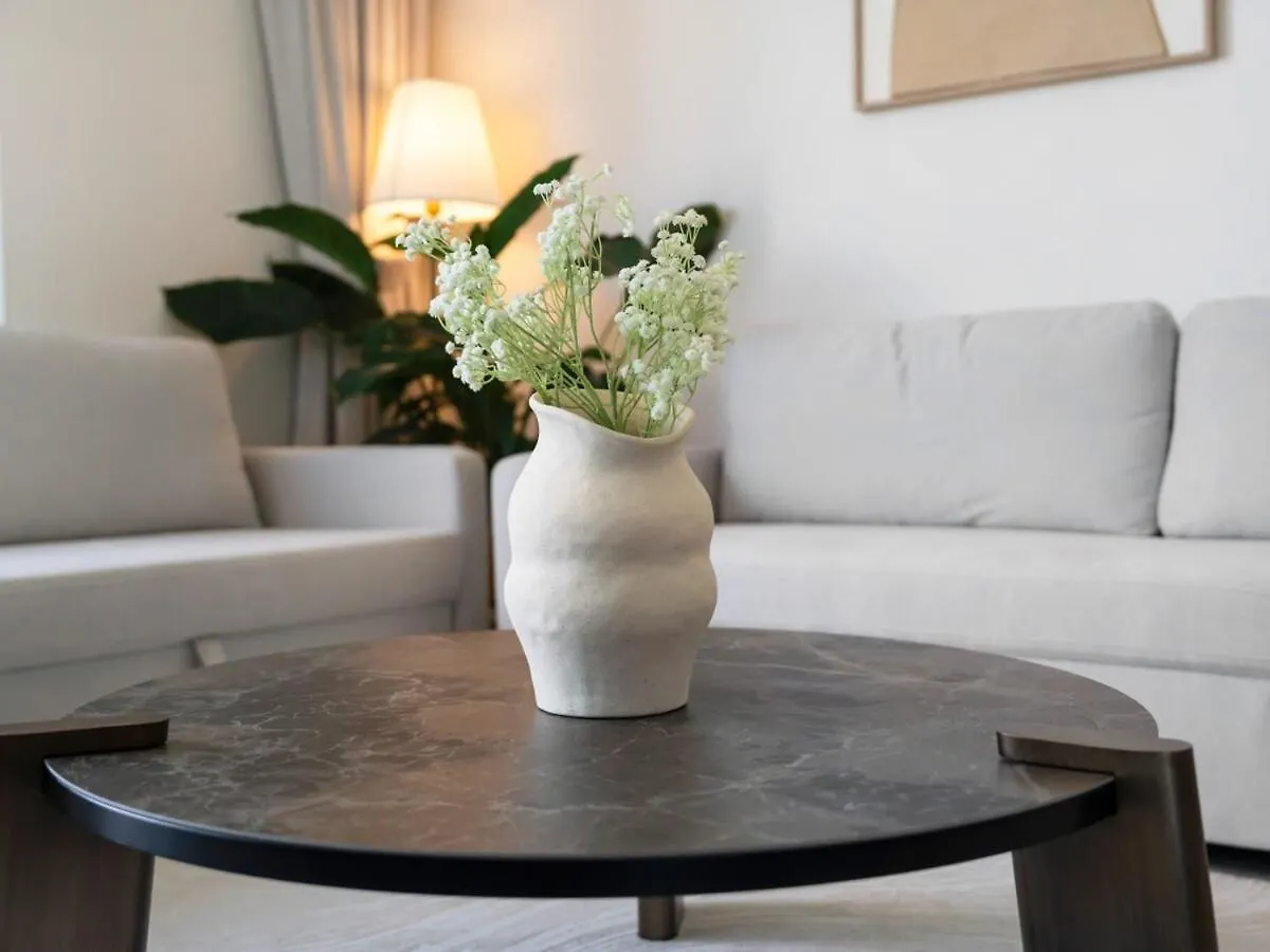 Modern High Rise 2Br Apartment With Burj Khalifa Views, Steps From Dubai Opera And Near Dubai Mall الإمارات العربية المتحدة