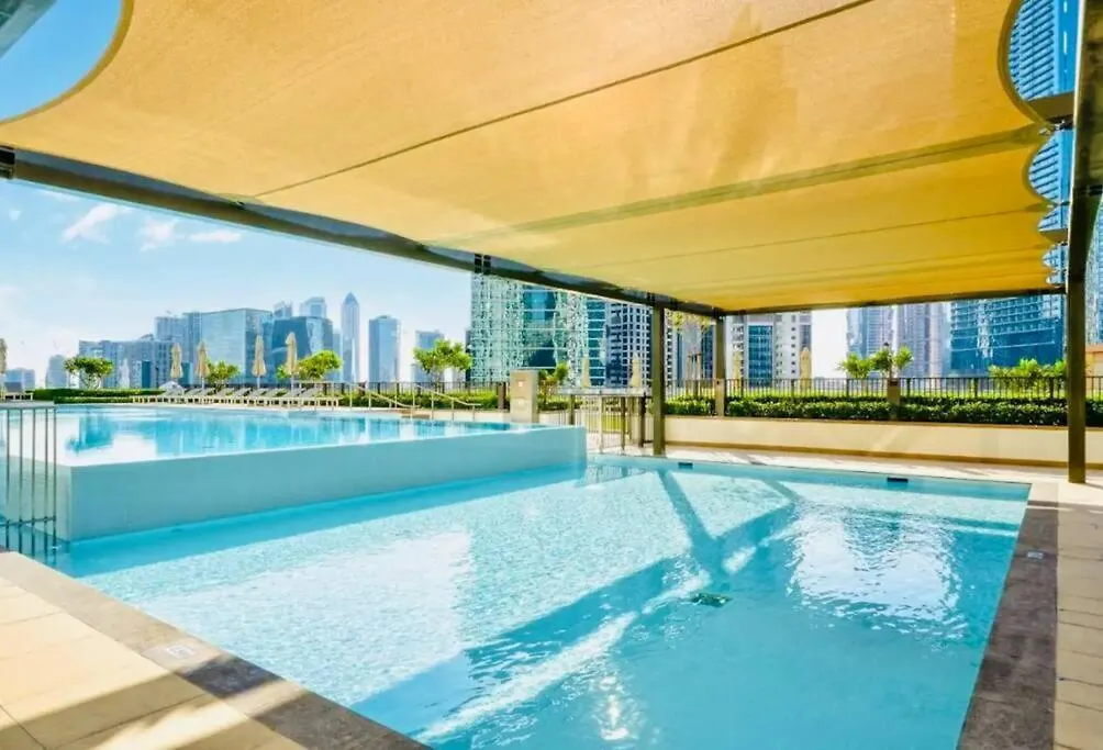 Modern High Rise 2Br Apartment With Burj Khalifa Views, Steps From Dubai Opera And Near Dubai Mall