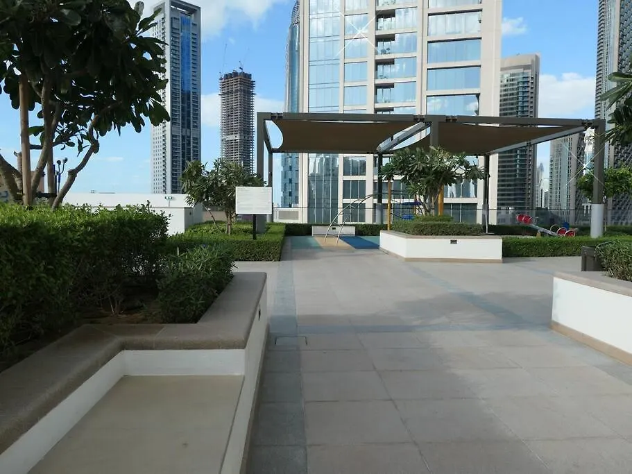 Modern High Rise 2Br Apartment With Burj Khalifa Views, Steps From Dubai Opera And Near Dubai Mall