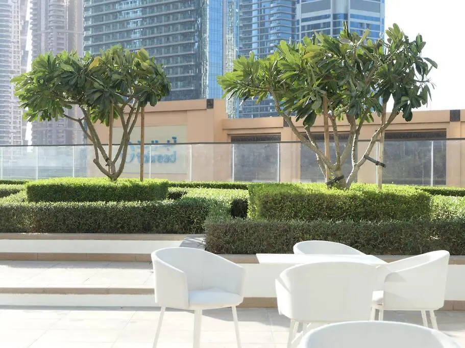 Modern High Rise 2Br Apartment With Burj Khalifa Views, Steps From Dubai Opera And Near Dubai Mall