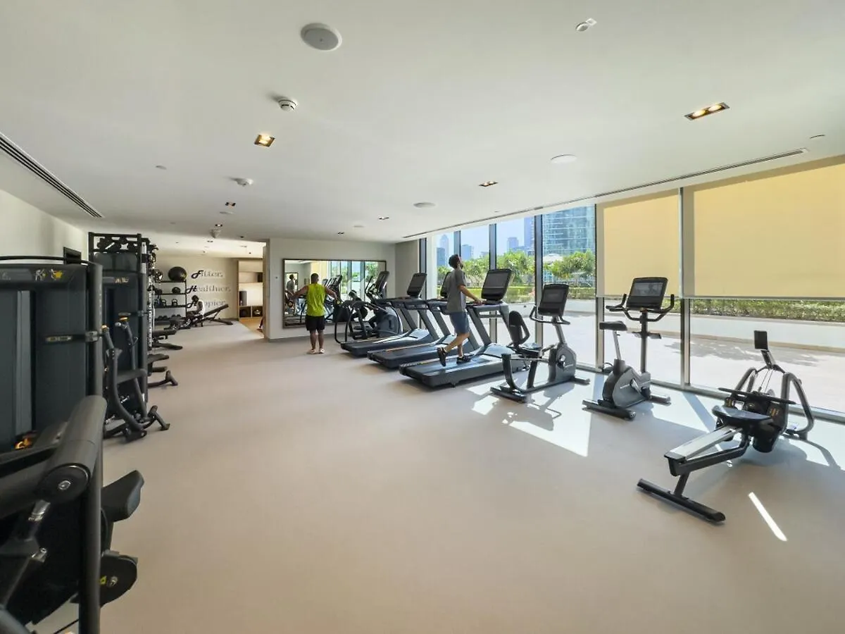 Modern High Rise 2Br Apartment With Burj Khalifa Views, Steps From Dubai Opera And Near Dubai Mall