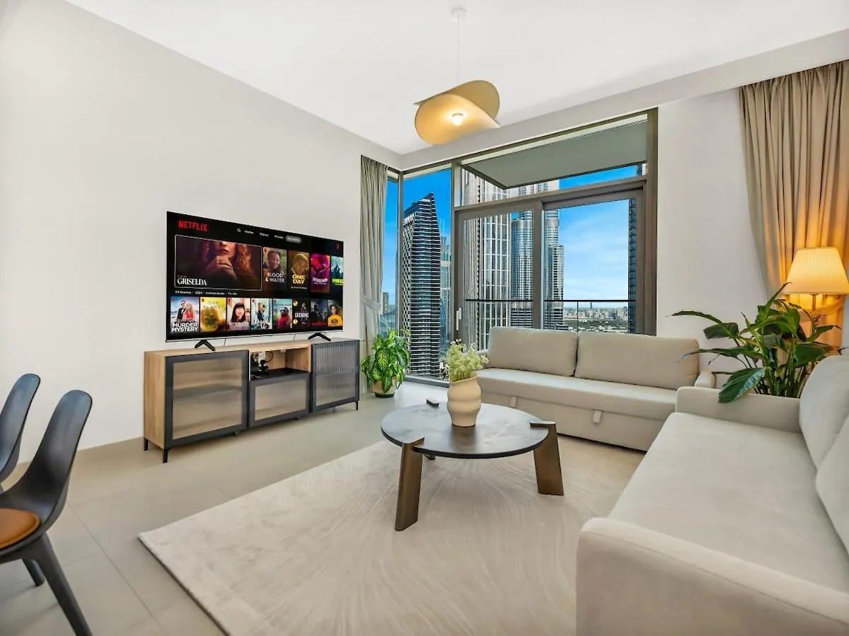Modern High Rise 2Br Apartment With Burj Khalifa Views, Steps From Dubai Opera And Near Dubai Mall