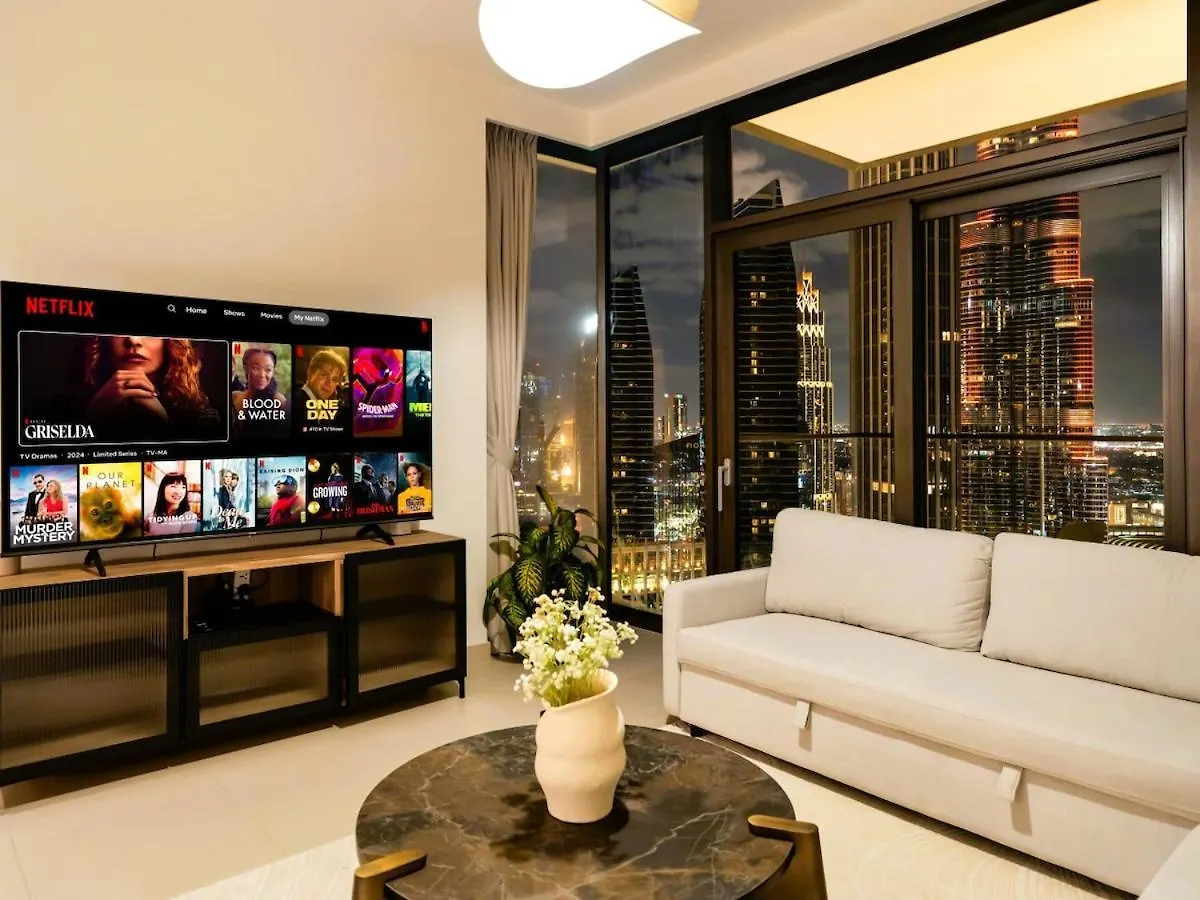 Modern High Rise 2Br Apartment With Burj Khalifa Views, Steps From Dubai Opera And Near Dubai Mall 0*,
