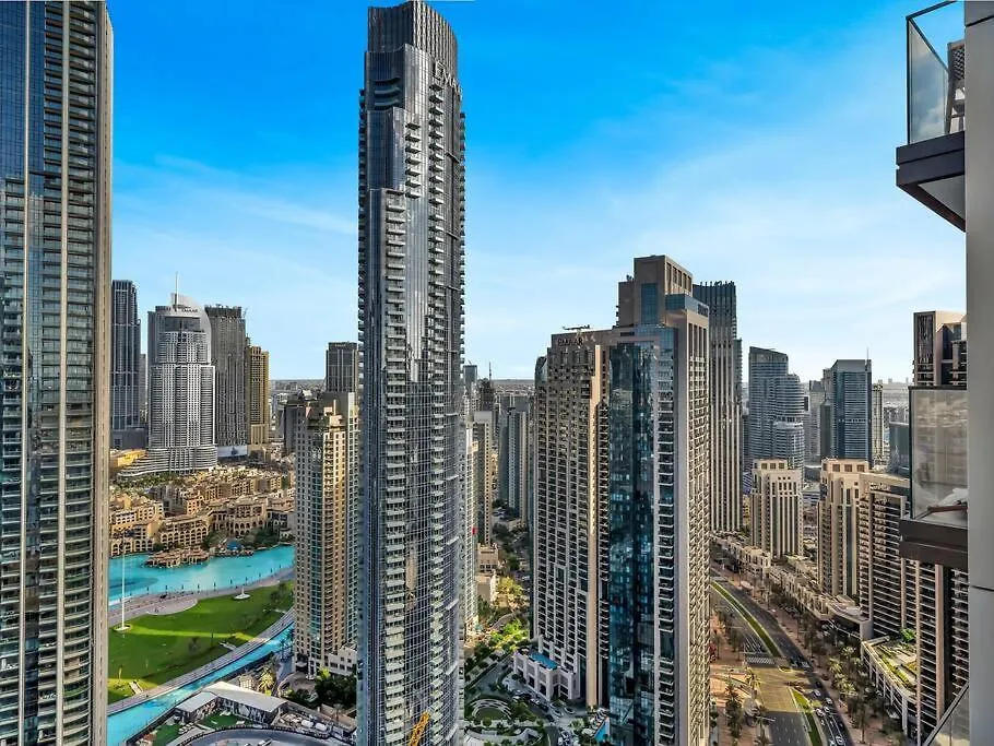Modern High Rise 2Br Apartment With Burj Khalifa Views, Steps From Dubai Opera And Near Dubai Mall