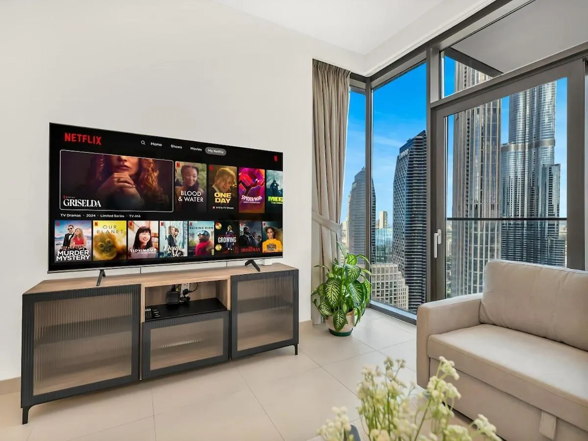 Modern High Rise 2Br Apartment With Burj Khalifa Views, Steps From Dubai Opera And Near Dubai Mall